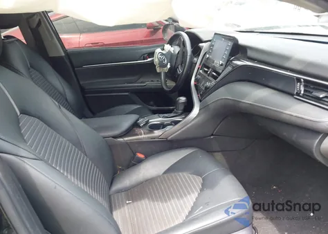 2021 Toyota Camry Se z USA, uszkodzony, nr VIN 4T1G11AK4MU592014